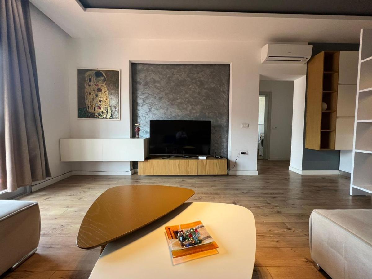 Kreilux Valona Daire Avlonya Dış mekan fotoğraf
